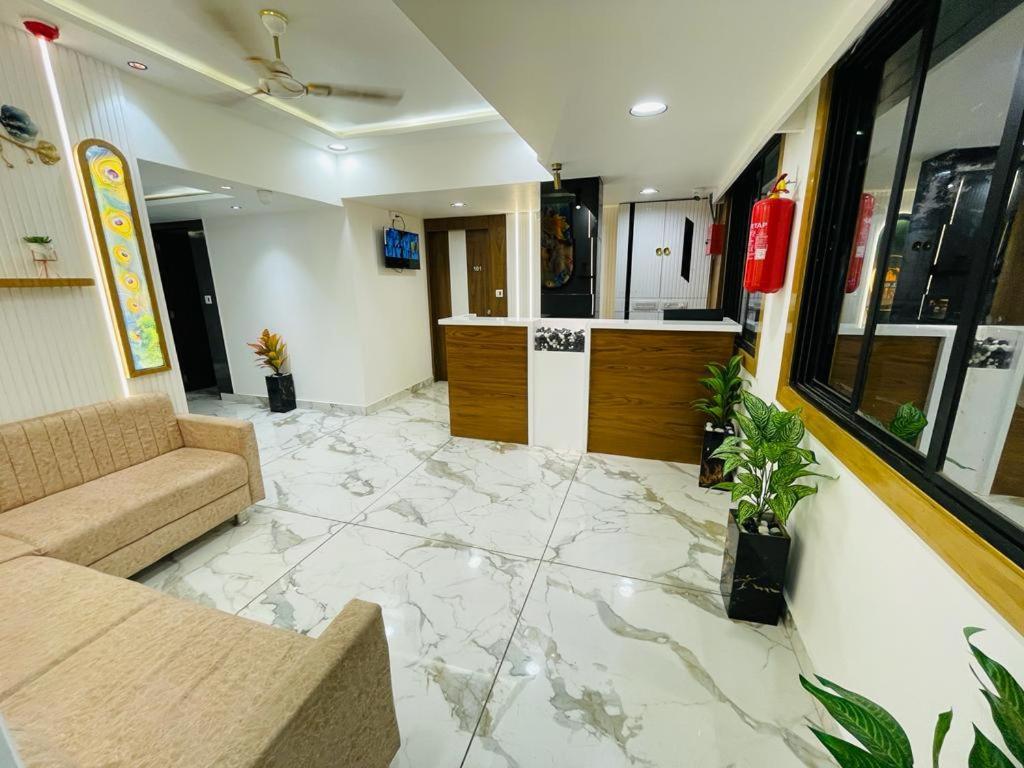 Hotel New German Ahmedabad Exterior photo