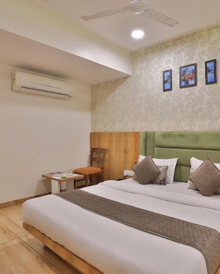 Hotel New German Ahmedabad Exterior photo